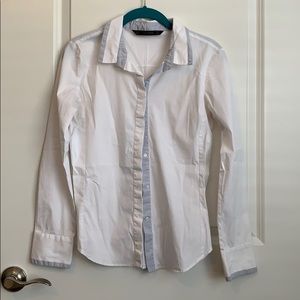 Zara Fitted White Button Up with contrast collar